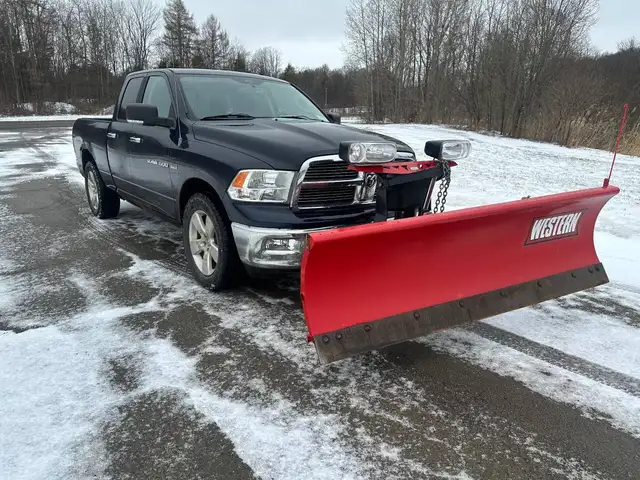 2012 Dodge Ram 1500 4x4 Western Plow Truck $3000 - Photo 6