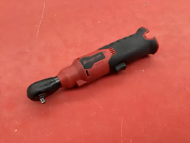 ratchet a batterie Snap on