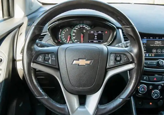 2020 Chevy Trax Premier AWD - Photo 8