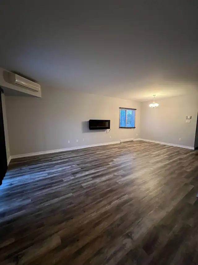 Joli condo 2 chambres - Beautiful 2 bedroom condo - Photo 2