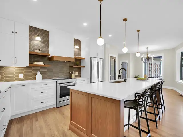 Beautiful bungalow in Greely for sale - 6196 Elkwood Dr - Photo 7