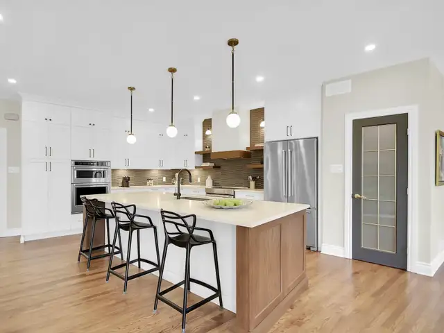 Beautiful bungalow in Greely for sale - 6196 Elkwood Dr - Photo 8