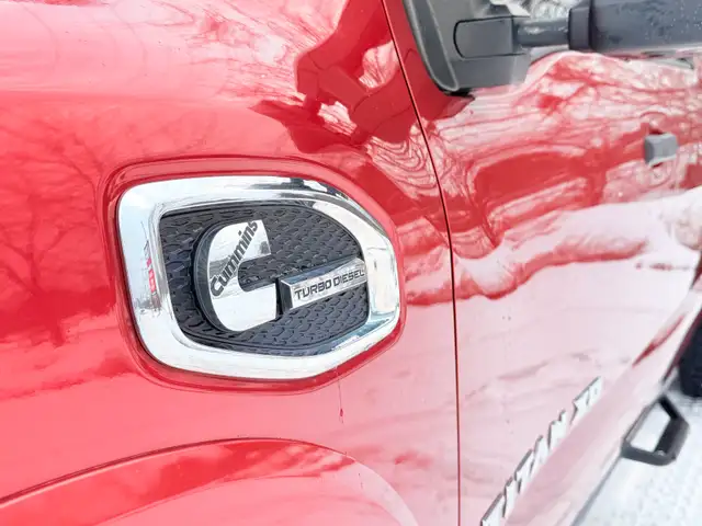 2016 Nissan Titan XD Pro4X edition fully loaded - Photo 7