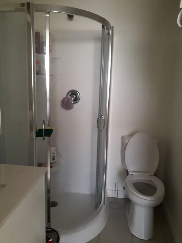 ROOM FOR RENT FOR STUDENTS  IN  GUELPH - Photo 2