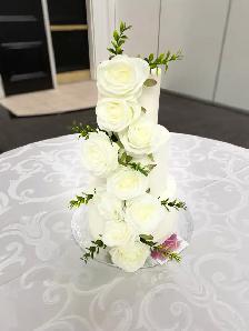 Milton Stunning wedding cakes GTA - Photo 5