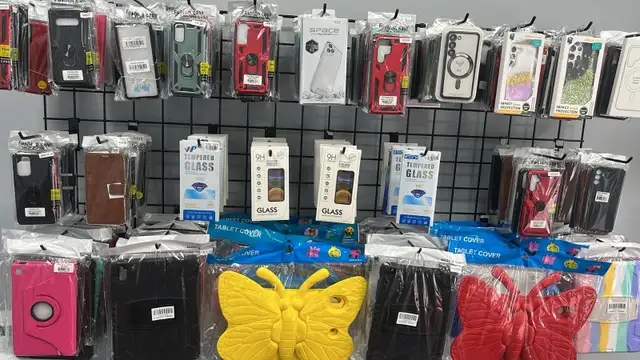 WE SELL PHONES - Photo 2