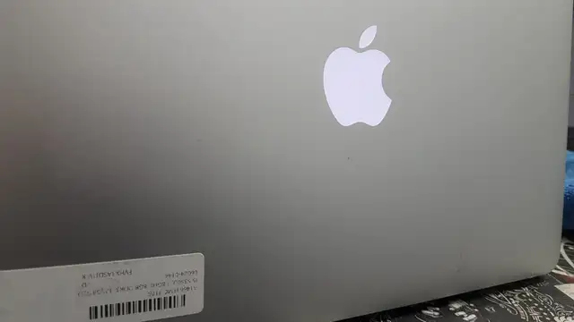 WE SELL PHONES - Photo 6