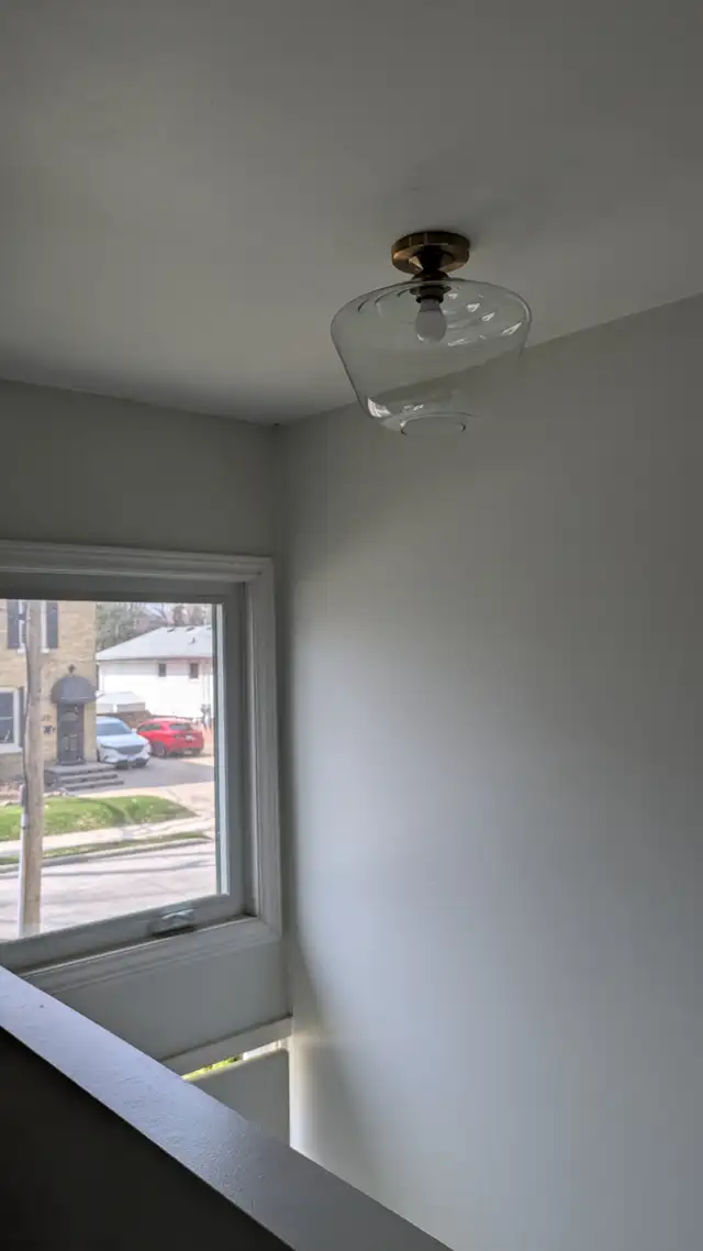 Laundry, Parking Large Apartment in Downtown Woodfield - Photo 4