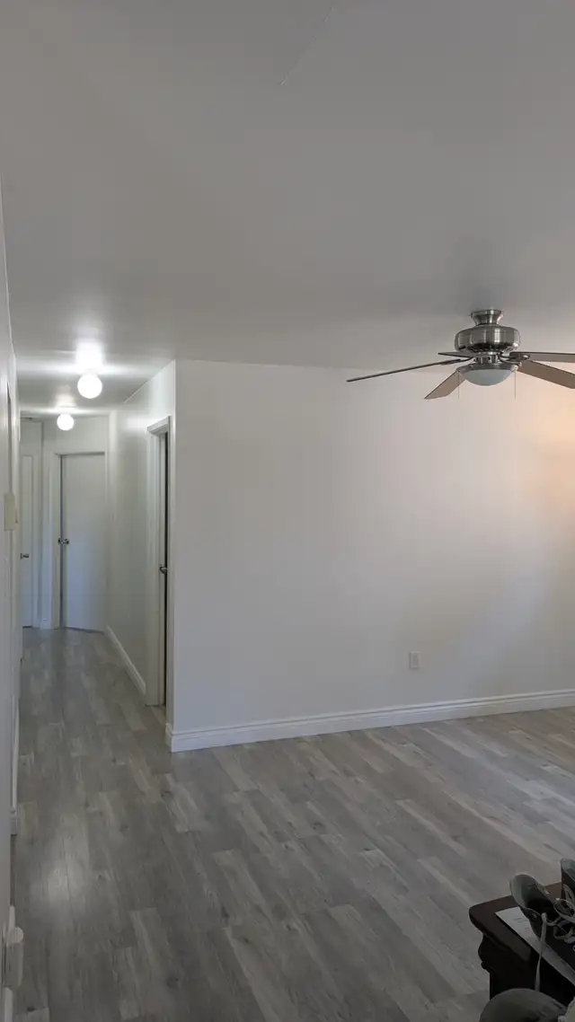 Laundry, Parking Large Apartment in Downtown Woodfield - Photo 6