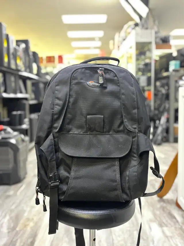 Lowepro Mini Trekker AW Black camera and laptop bag