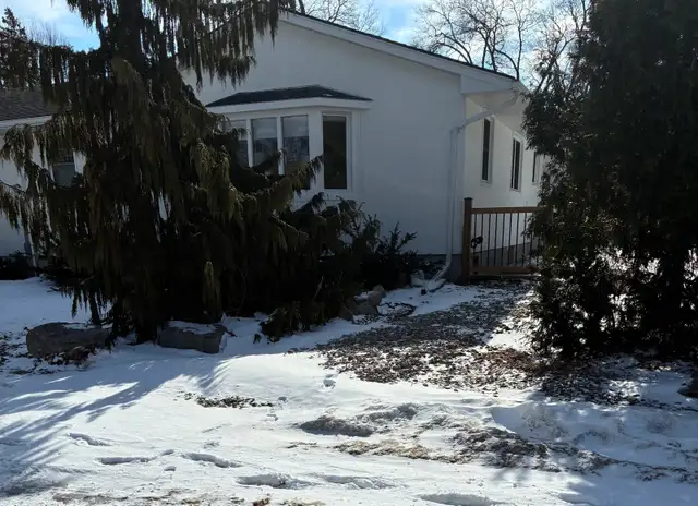 BRAND NEW 2 BDRM LUXURY APARTMENT  IN TWIN LAKES - Photo 10