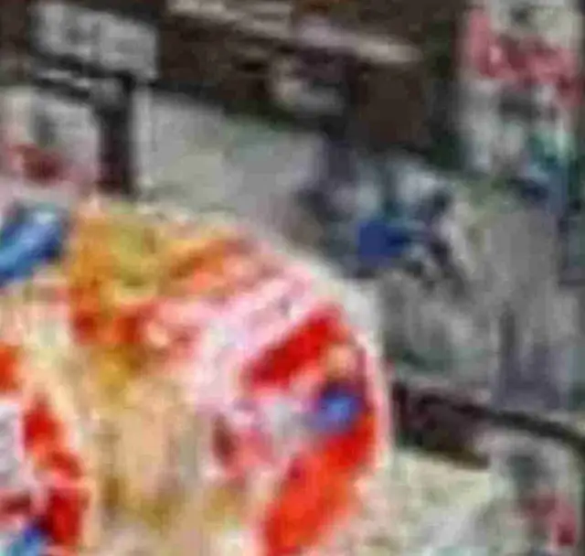 cashier convenience store