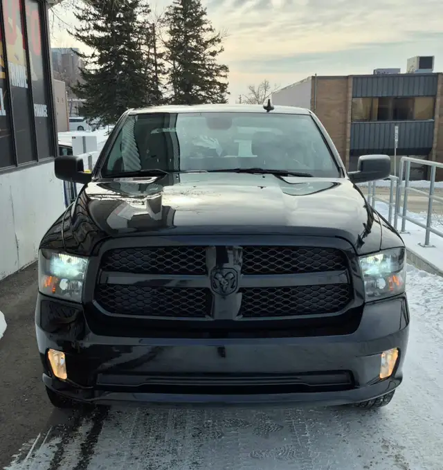 2022 Dodge RAM 1500 Classic Tradesman - Photo 2