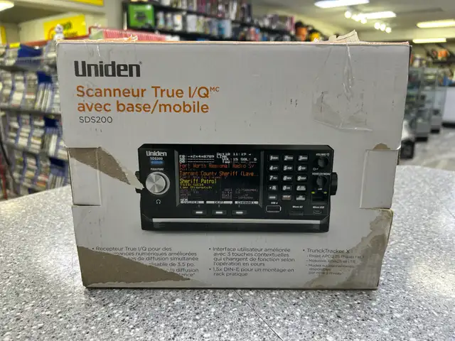 Uniden SDS200 True I/O Base/Mobile Scanner Boxed - Photo 2