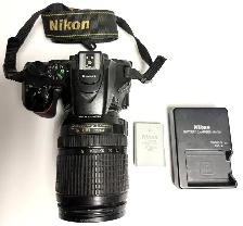 Nikon D5500 DSLR 24.2 MP Wi-Fi Camera Nikon 18-140 mm Zoom Lens