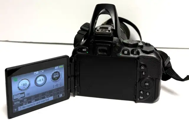 Nikon D5500 DSLR 24.2 MP Wi-Fi Camera Nikon 18-140 mm Zoom Lens - Photo 2