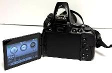 Nikon D5500 DSLR 24.2 MP Wi-Fi Camera Nikon 18-140 mm Zoom Lens - Photo 2