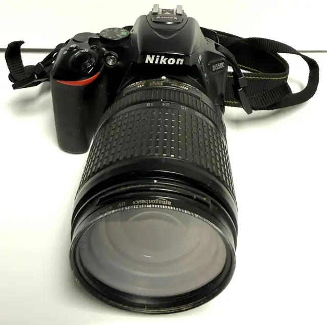 Nikon D5500 DSLR 24.2 MP Wi-Fi Camera Nikon 18-140 mm Zoom Lens - Photo 5