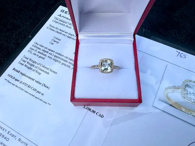 #765 - 14k Yellow Gold, Peridot & Diamond Ring, Size 6 1/2 - Photo 2