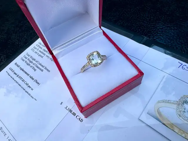 #765 - 14k Yellow Gold, Peridot & Diamond Ring, Size 6 1/2 - Photo 3