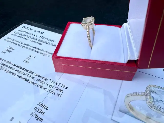 #765 - 14k Yellow Gold, Peridot & Diamond Ring, Size 6 1/2 - Photo 8