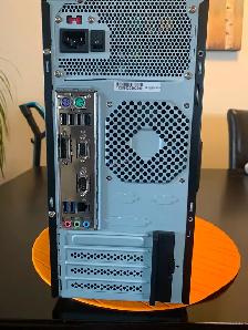 i5-8600 Desktop Computer for Sale in Excellent condition - Photo 3