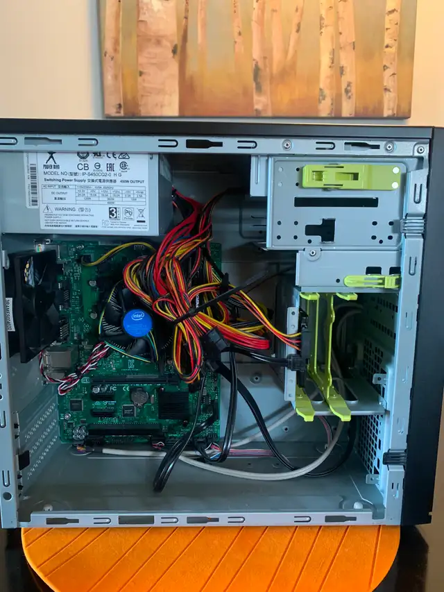 i5-8600 Desktop Computer for Sale in Excellent condition - Photo 4