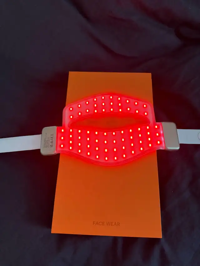 LAB Life Beauty neck LED mask
