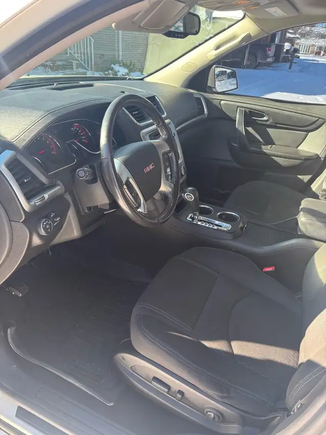 2014 GMC Acadia - Photo 4