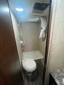 2017 Keystone185LHS Hideout - Photo 9