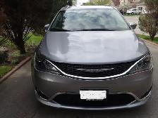 2017 Chrysler Pacifica Touring L 101650Km in excellent condition - Photo 2