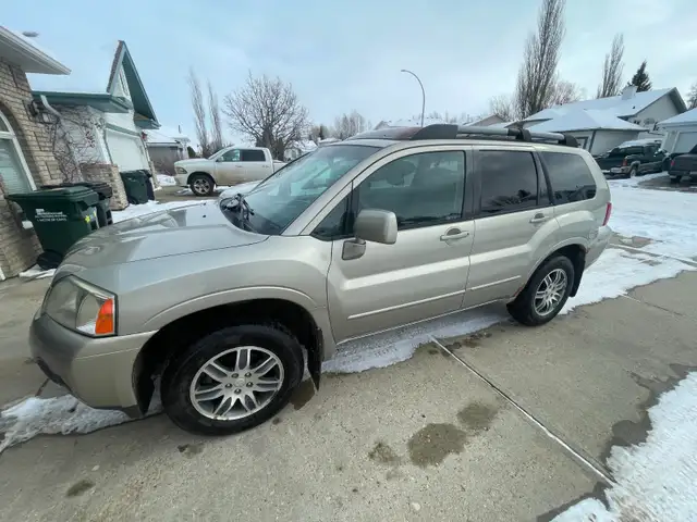 2006 Mitsubishi Endeavor Limited AWD (204,000 km)