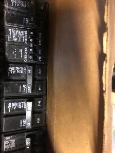 Electrical breakers - Photo 5