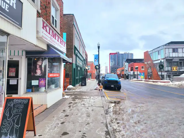 2 bedroom unit in downtown Kitchener $1600/M   Electricity - Photo 8