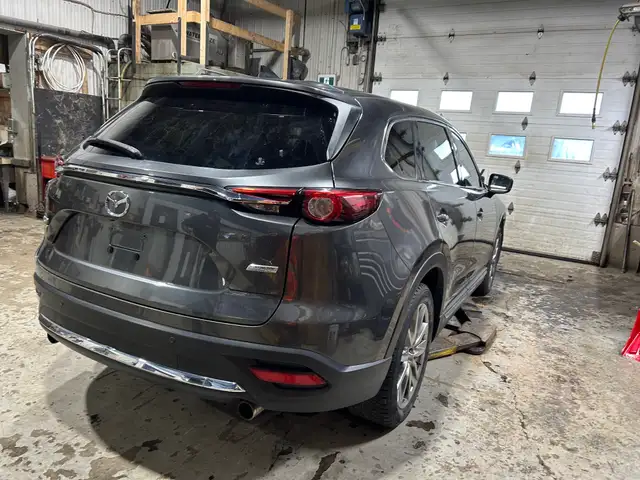 2017 Mazda CX-9 Signature - Photo 4
