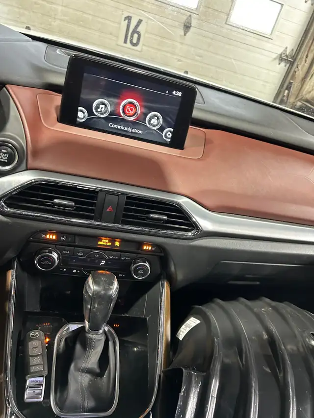 2017 Mazda CX-9 Signature - Photo 9