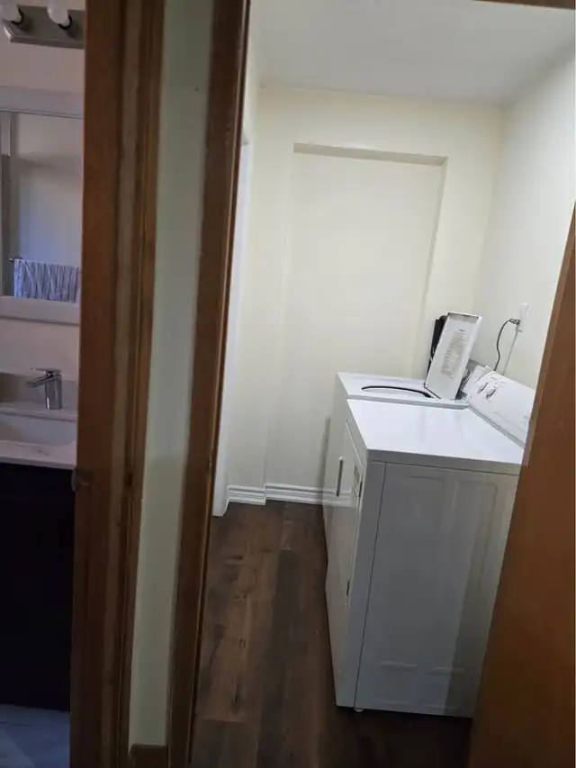 BASEMENT APARTMENT FOR RENT - Photo 3