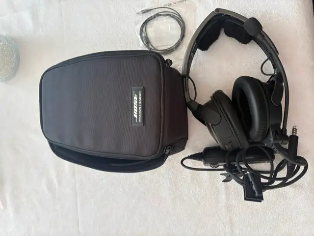 Bose A20 Aviation Headset with Bluetooth - Photo 3