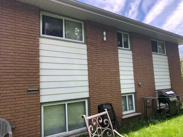 Cozy Spacious 2 Bdrm - Photo 2