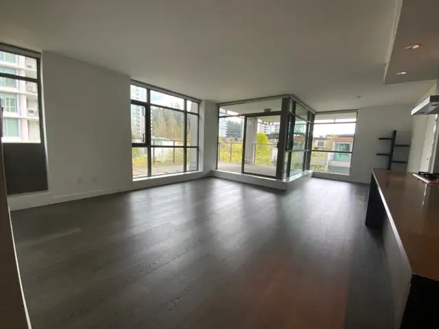 UBC Spacious 2-Bed, 2-Bath Condo for Rent! - Photo 4