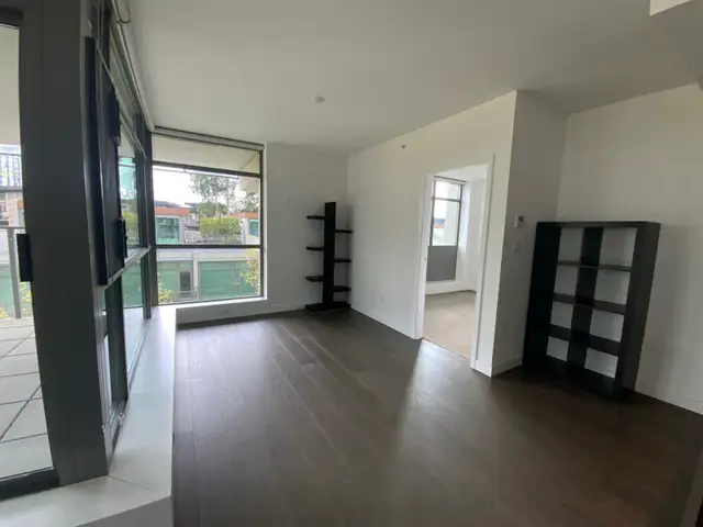 UBC Spacious 2-Bed, 2-Bath Condo for Rent! - Photo 5