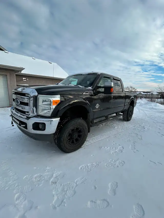 2012 Ford F350 Lariat Super Duty Crew Cab