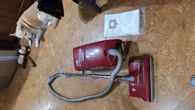 FREE - Vacuum Cleaner for parts