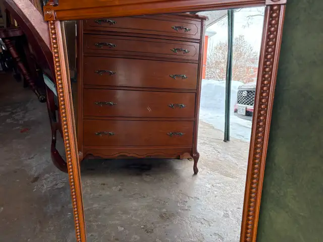 Beautiful Old Mirror - Photo 3