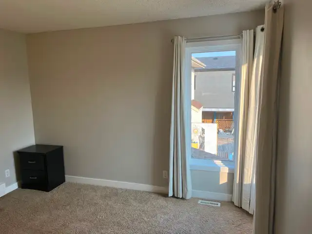 Island Lakes 2 bedroom home, utilities included. $1800/month - Photo 10