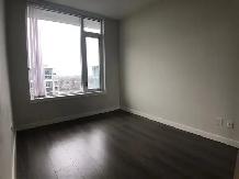 3-Bed   1 Big Den Penthouse Unit at Capstan Village for Rent! - Photo 4