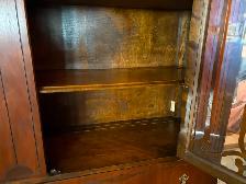 Old Display Cabinet - Photo 8