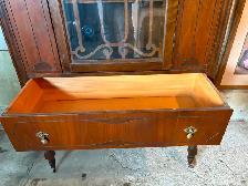 Old Display Cabinet - Photo 9