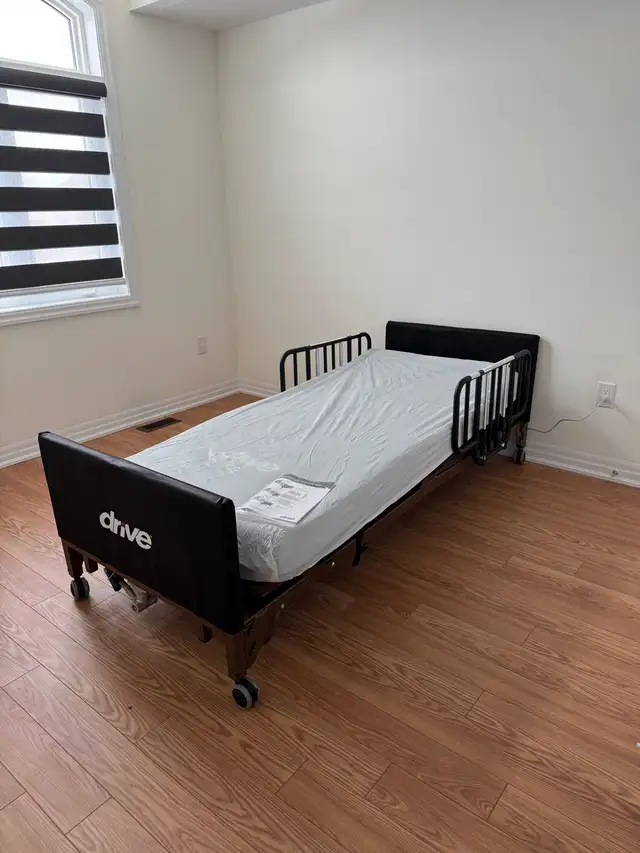 DRIVE MEDICAL BEDDING IN A BOX NEW ( HOSPITAL BED) - Photo 4