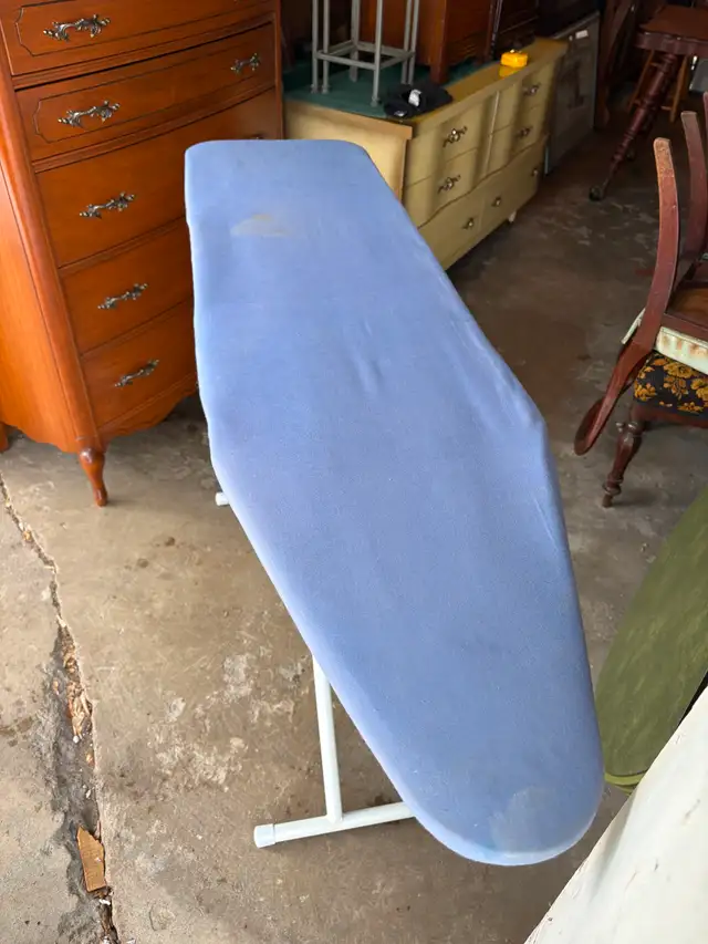 Ironing Board - Photo 3